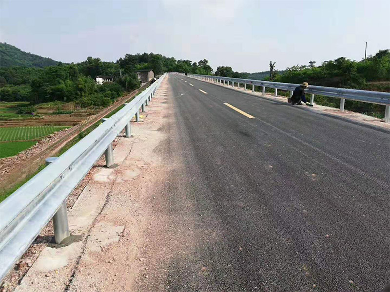 寧波波形護欄板的安裝注意事項