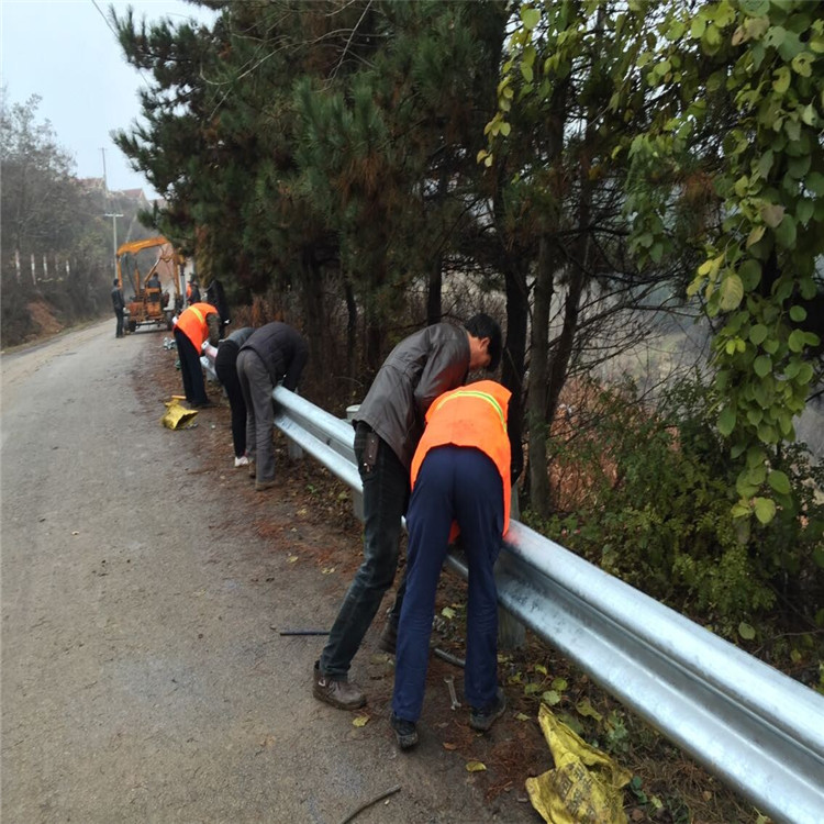 波形護欄立柱最常用的幾種安裝方法有哪些？